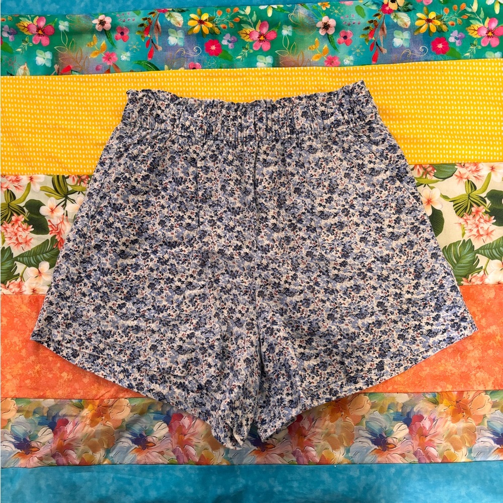 Abercrombie & Fitch High Waist Floral Blue Shorts